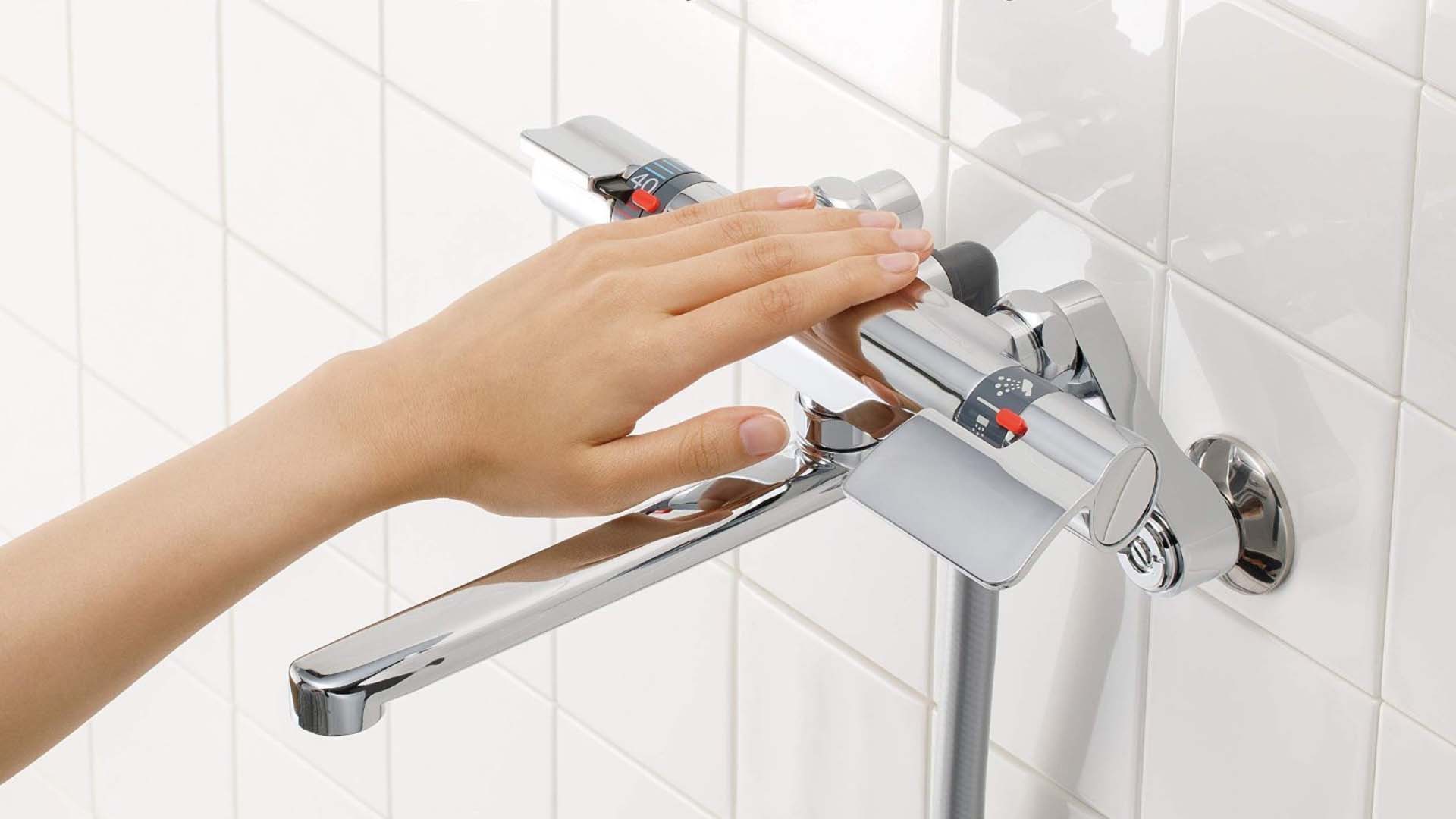 Sen tắm SANEI SK1814T-13 khống chế nhiệt độ